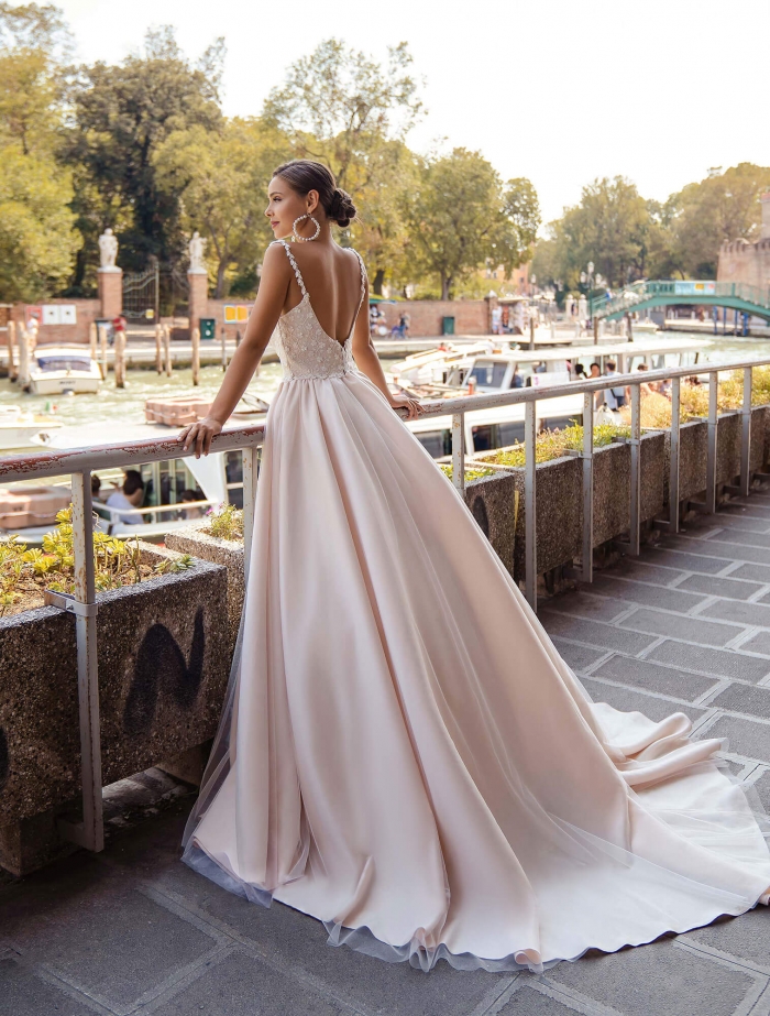 Иллюмина - свадебное платье
